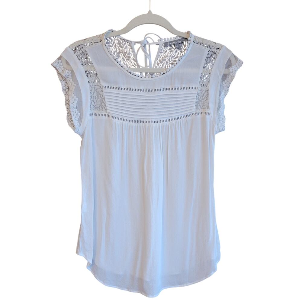 Daniel Rainn White Lace Trim Blouse Cap Sleeve Boho Romantic Lightweight Top